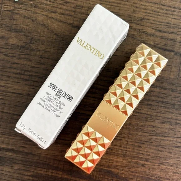 Spike Valentino Buttery Matte Lipstick - Picture 2 of 4